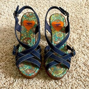 Cute Denim Heel! Size 7